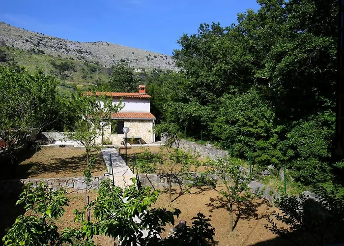 Villa Lidija *