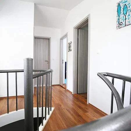 Villa Lidija