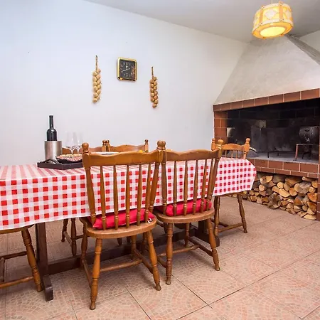 Lidija Villa *